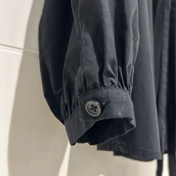 Off or over shoulder blouse - Picture 2 of 3